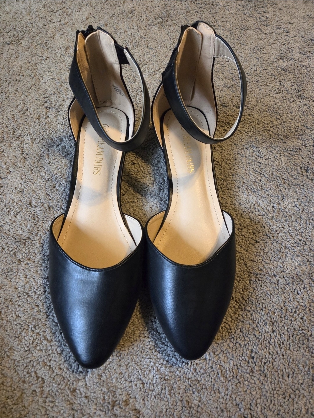 Dream Pairs Classic Black Women's Pointed Toe Flats with Ankle Strap Size 9